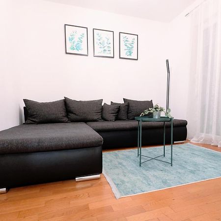 Doma-Lu Apartment-Near Airport And Highway- Free Parking Velika Mlaka Exterior foto