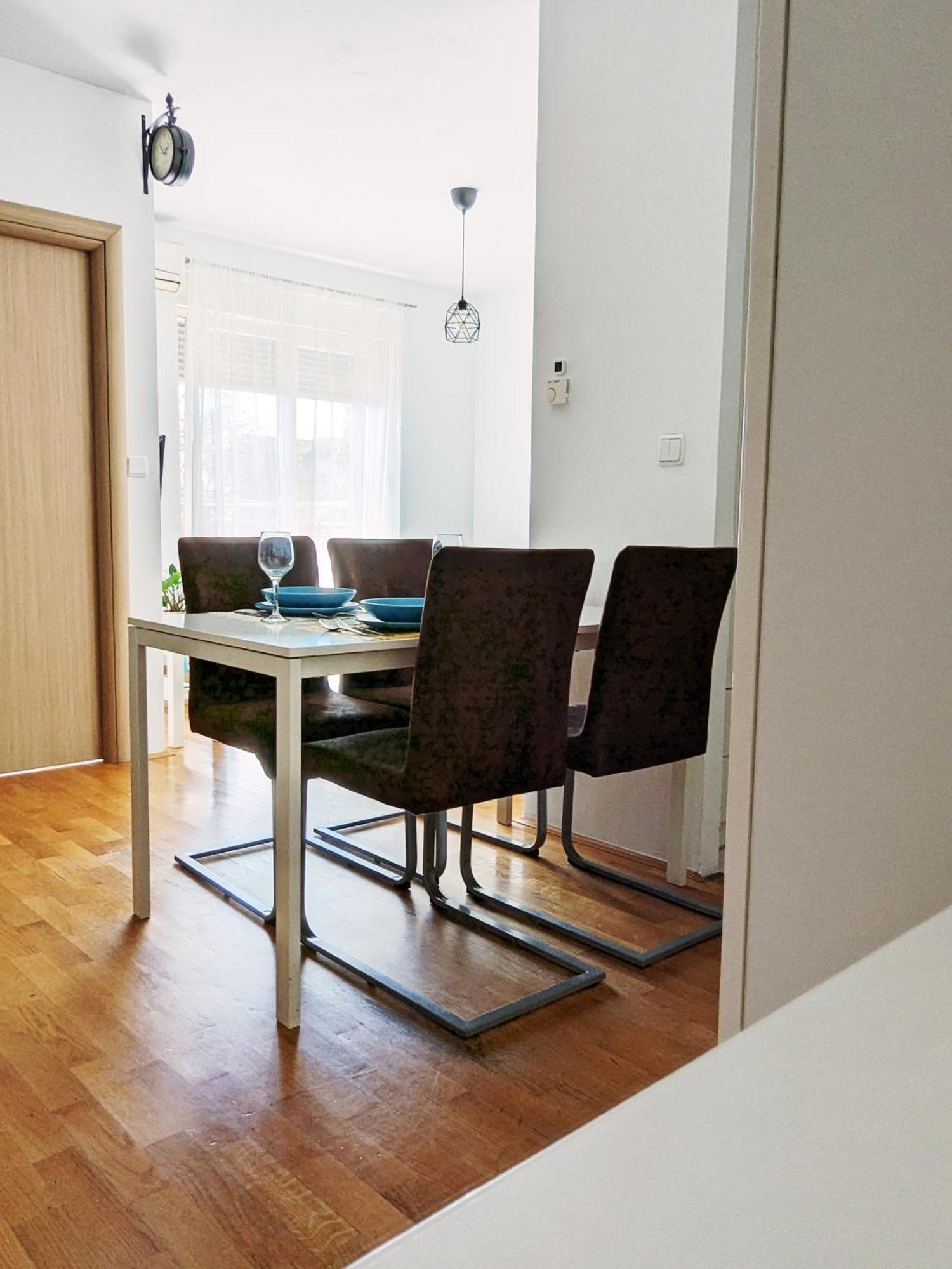 Doma-Lu Apartment-Near Airport And Highway- Free Parking Velika Mlaka Exterior foto